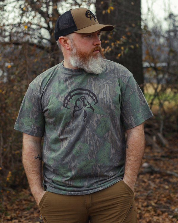 Strut Commander Mossy Oak Foliage Logo Tee