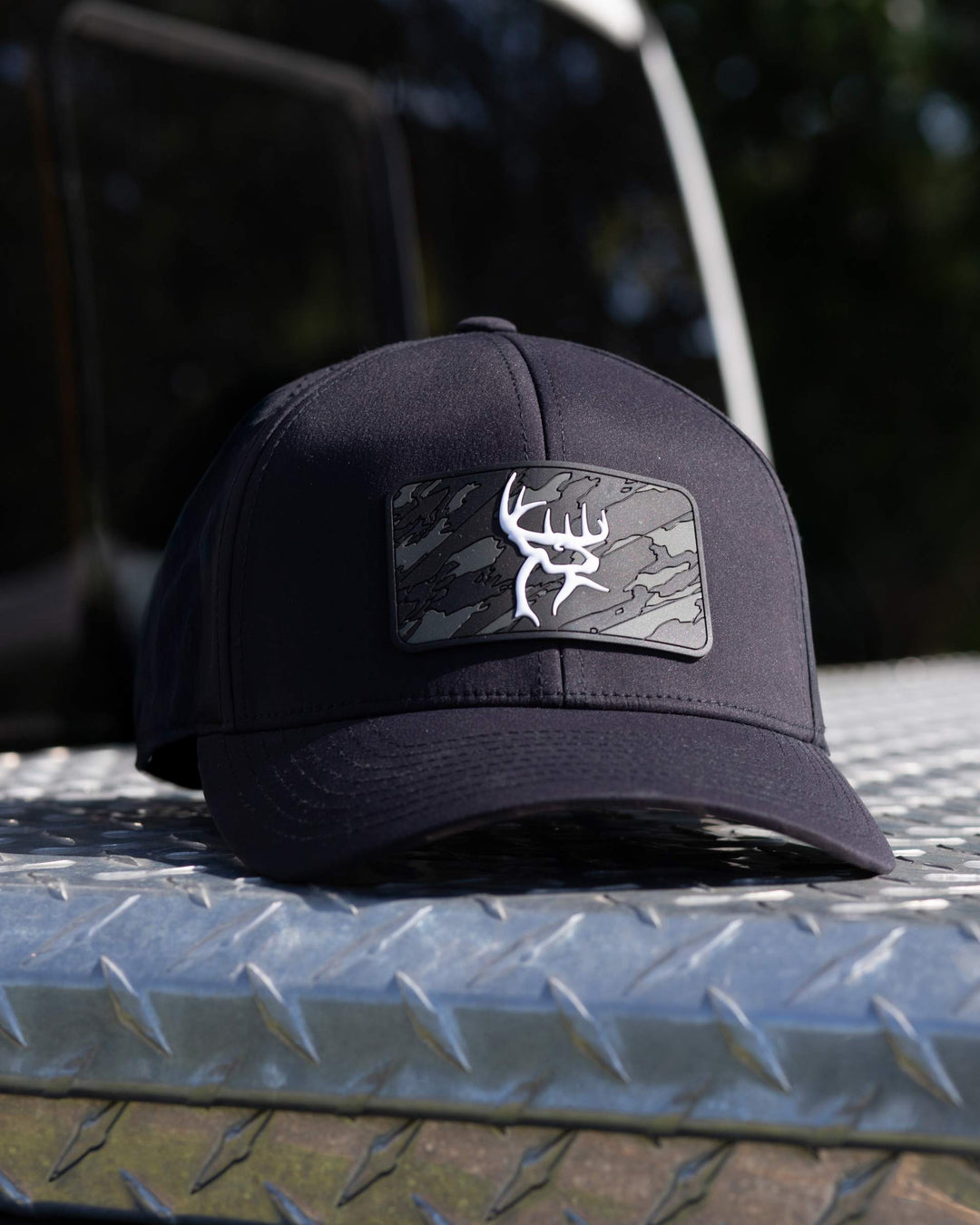 Buck Commander x Branded Bills Curved Performance Black
