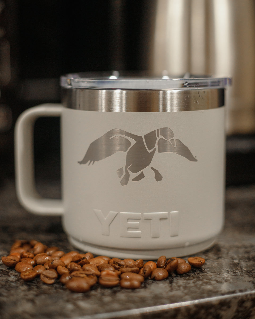 Duck Commander Icon 14oz Taupe Yeti Rambler with Handle